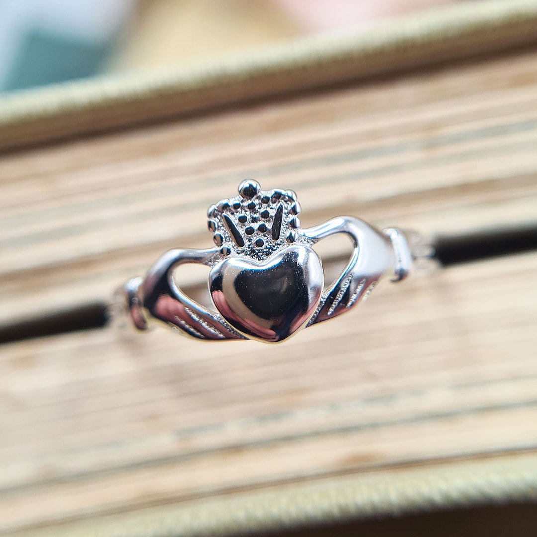 Women's 925 Sterling Silver Celtic Claddagh Ring - Etsy 日本