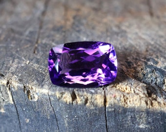 Emerald cut Natural African amethyst loose Gemstones - 11.4 Carat - 18 x 12 mm - Perfect for Jewelry - Healing Crystal