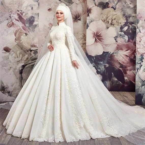 Luxury Muslim Wedding Dresses High Neck Long Sleeve Tulle Lace