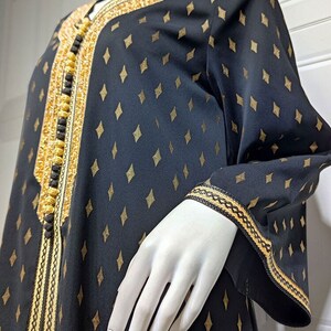 Fashion Gold Stamping Belted Abaya Dubai Islamic Clothing Tape Trim Long Sleeve V-Neck Elegant Women Dress Arab Caftan