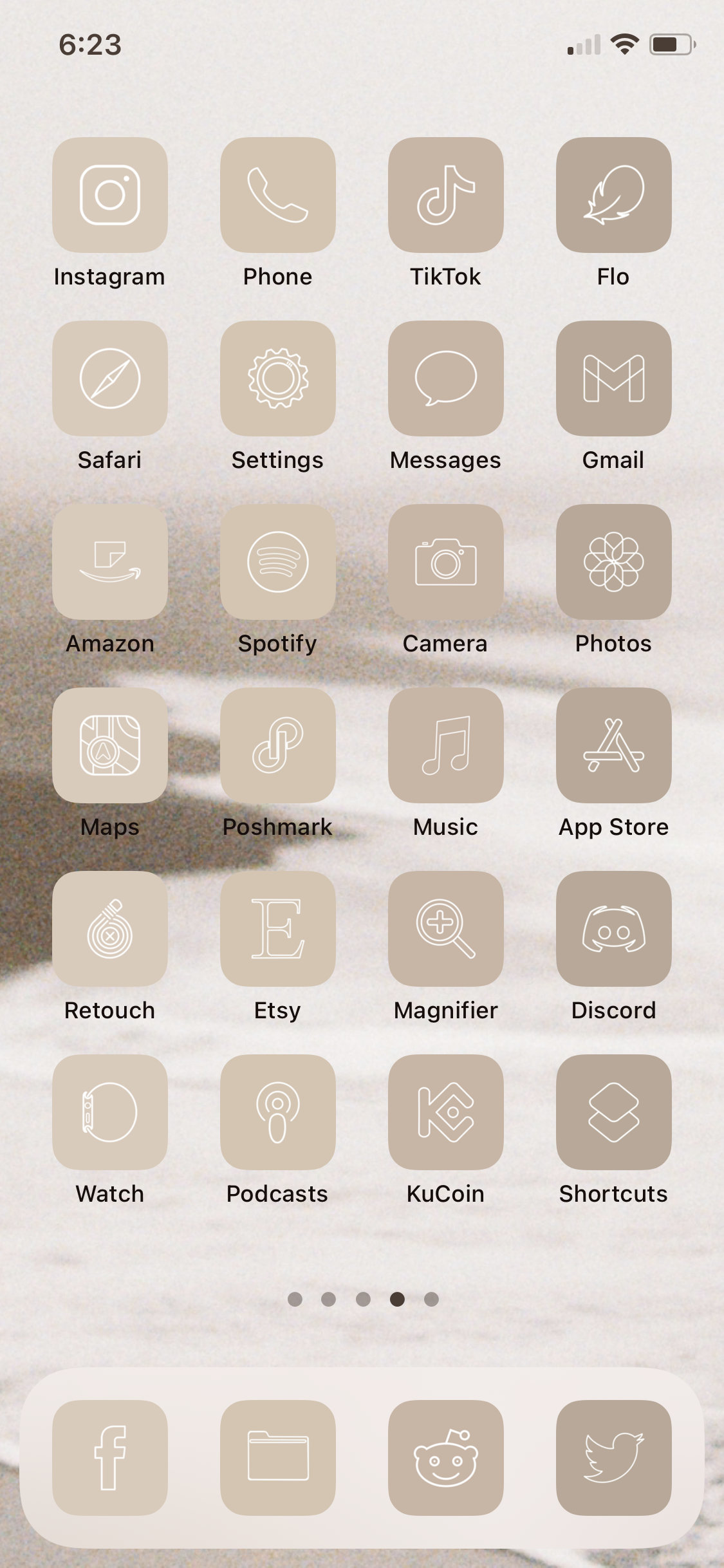 Soft brown Roblox icon  Iphone photo app, Beige icons:), Ios app