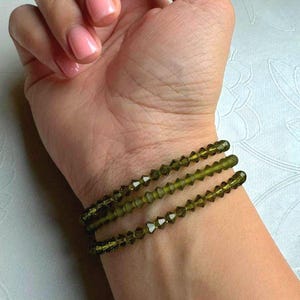 Swarovski Olive Crystal bracelet,Swarovski Stretch Bracelet,Handmade jewelry,Womens jewerly,Birthday gift,Minimalist jewelry,Crystal jewelry