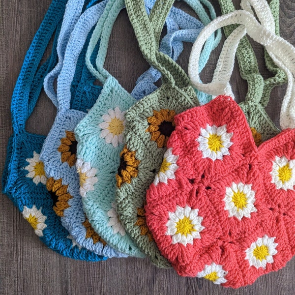 Crochet Daisy or Sunflower Tote Bag