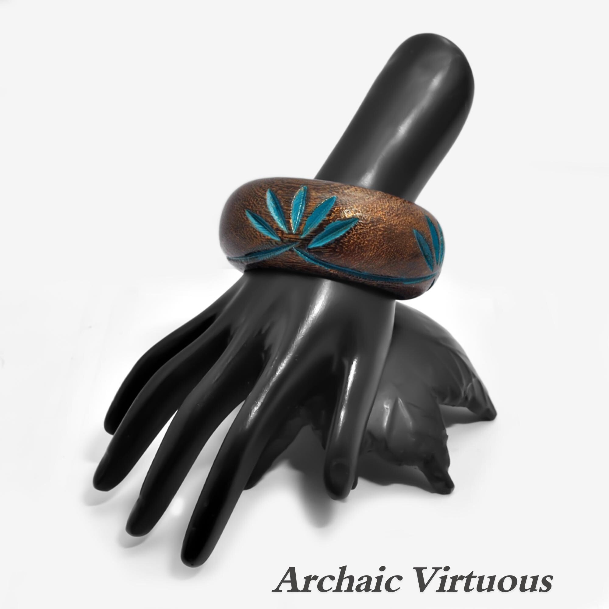 Pure Hands Boscage Brilliance – Handcrafted Sisoo Wood Bangle