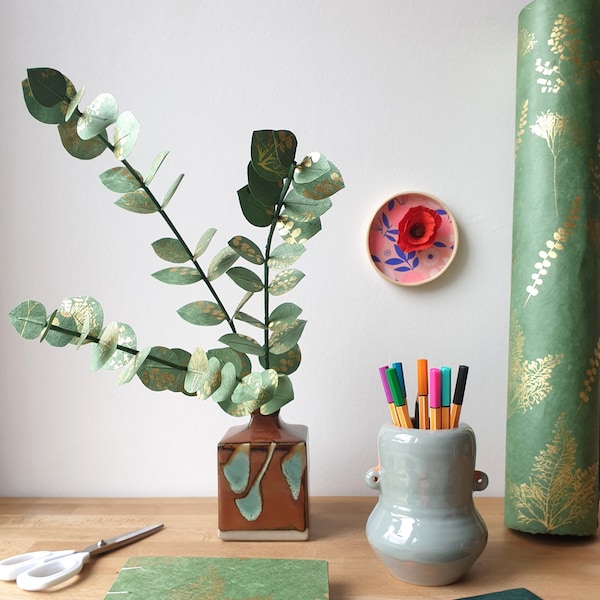 KIT DIY 3 branches d'EUCALYPTUS en papier Népal précieux vert tilleul à motifs dorés "botanique"  pour la décoration intérieure loisirs créa