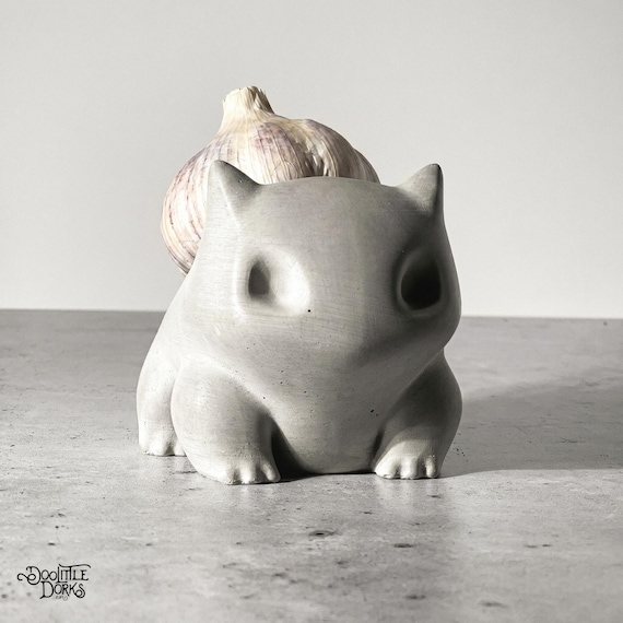Bulbasaur Inspired Concrete Garlic Holder | Kitchen Planter Decor