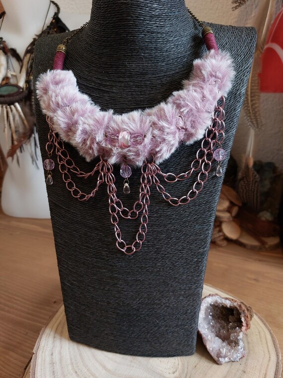 Collier Fantaisie Rose Argenté Avec Pendentif – Occasion état Porté