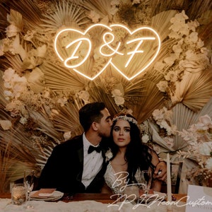 Insegna al neon con iniziali personalizzate e doppio cuore, luce a LED, insegna al neon per matrimonio, decorazione da parete per feste di matrimonio, regalo di nozze per coppia, insegna artistica al neon