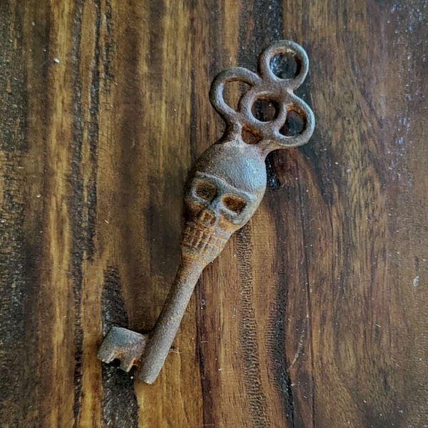 Skull Cast Iron Skeleton Key