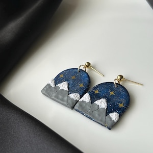 ACOTAR Earrings| Book Inspired Earrings| Officially Licensed ACOTAR Merch| Bookish Earrings| Velaris Earrings| Book Lovers| Night Court