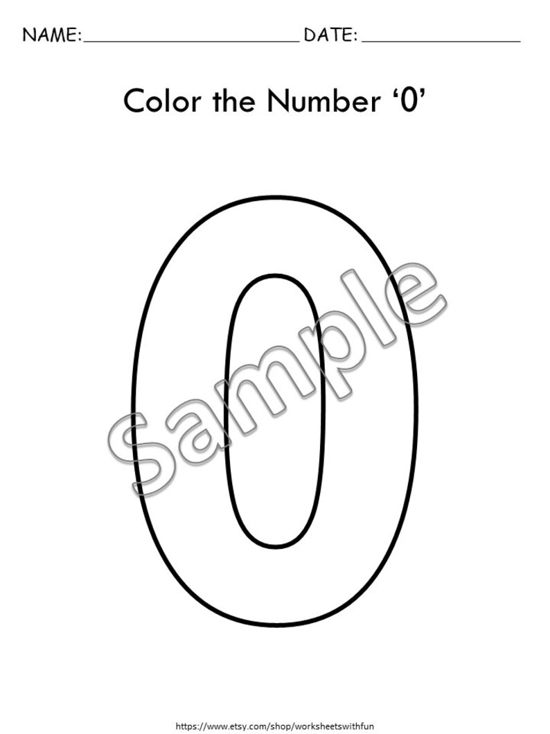 Pu&ograve; includere: Foglio di lavoro bianco con il contorno nero del numero zero. Il testo "Color the Number '0'" &egrave; sopra il numero. La parola "Sample" &egrave; stampata in diagonale. La parte superiore ha linee per "NAME:" e "DATE:"