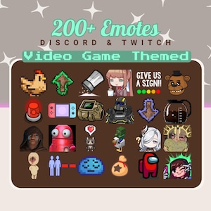 以下が含まれることがあります： DiscordとTwitch用のビデオゲームをテーマにした絵文字のコレクション。ピクセルアートとキャラクターデザインが特徴です。画像には、鶏、上向きの矢印、赤いアラームなど、さまざまなアイコンが含まれています。「200+ Emotes」と「Video Game Themed」というテキストがあります。