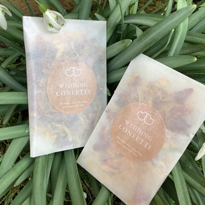 75 KRAFT BEIGE GOLD Coriandoli nuziali in sacchetti di glassine fiori di rosa essiccati biodegradabili Lusso-Nessuno più economico per glassine-Fai da te U Fil