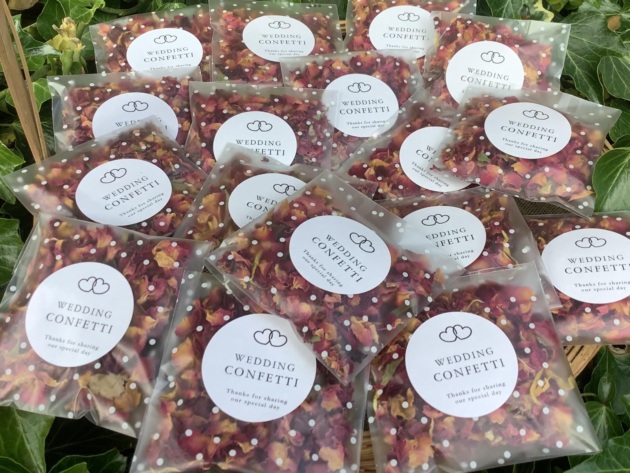 50 pure red rose wedding confetti throws (biodegradable dried red rose) diy you fill polka dot bags. Best value on etsy 50 red rose confetti