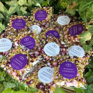 75 coriandoli per matrimonio biodegradabili viola e bianchi secchi in sacchetti viola e bianchi fai da te, petali di fiori secchi, tutto in un kit da riempire con i sacchetti