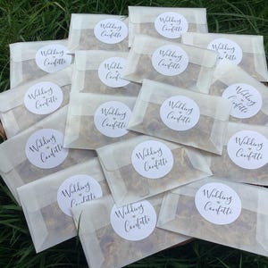 50 sacchetti di glassine bianchi - coriandoli bianchi per matrimonio - rose essiccate biodegradabili + oli essenziali di limone LUSSO Premium-Prezzo economico. Fai da te riempi i sacchetti