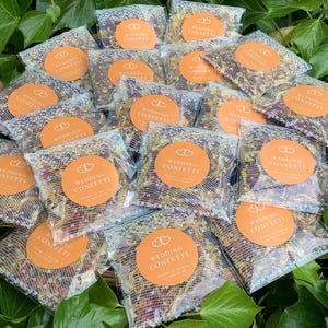 100 confeti de boda NARANJA en bolsas reciclables biodegradables de caléndula roja seca de lujo. Nadie más barato, hazlo tú mismo, rellénalo.