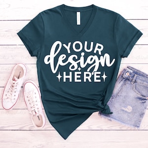 Bella Canvas 3005 Głęboki turkusowy dekolt w serek Mockup, Bella Canvas 3005, Unisex Jersey Krótki rękaw Tee Mockups, Wiosenne Mockups, Turkusowy T-shirt z dekoltem w serek