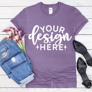 Gildan 64000 Heather Purple Mockup, Gildan 64000, T-Shirt Mock Up, Flat Lay Mockup, Styled Mockup, Sommer Mockup, T-Shirt Mock-up, Lifestyle Mockup