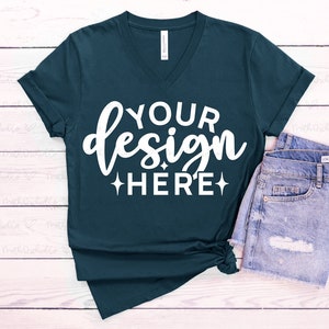 Bella Canvas 3005 Głęboki turkusowy dekolt w serek Mockup, Bella Canvas 3005, Unisex Jersey Krótki rękaw Tee Mockups, Wiosenne Mockups, Turkusowy T-shirt z dekoltem w serek
