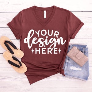 Bella Canvas 3005 Heather Cardinal V Neck Mockup, Bella Canvas 3005, Unisex Jersey Short Sleeve Tee Mockup, Boho Mockup, Nowoczesny Mockup, Płaskie Ułożenie
