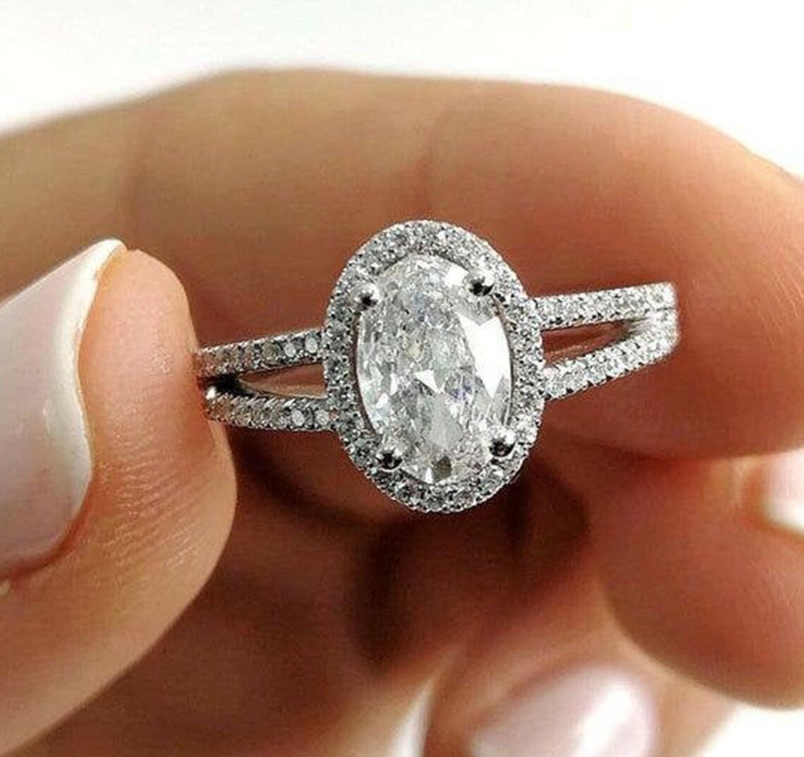 LabCreated Diamond 2 CT White Oval Moissanite Statement Etsy