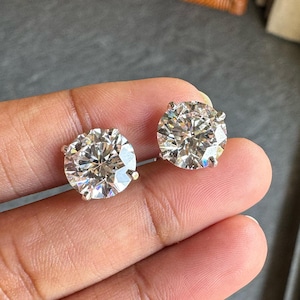 IGI Certified 10 Carats Diamond Round Brilliant Cut Lab Grown Diamond Solitaire Stud Earrings, 5 Carats each side - 14k Solid Gold Jewelry