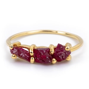 Roher Rubin Multi-Stein-Ring, Stapelbarer Juli Birthstone Ring, 14K Solid Gold Ring, 3-Stein-Ring, personalisierter Edelstein-Schmuck