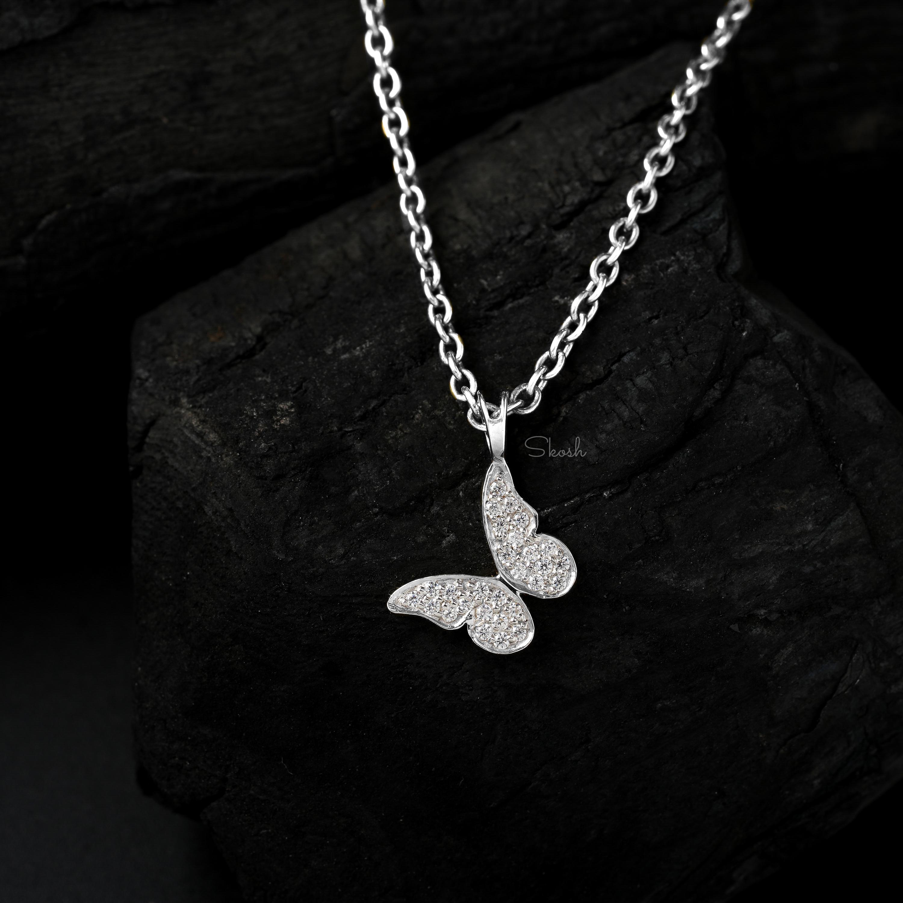 Minicremation Collana con urna cilindrica a forma di farfalla