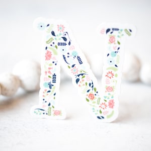 Letra N de vinil floral, adesivo para planejador de monograma, adesivo de alfabeto, folha de adesivos para laptop, decalques para scrapbook, adesivo com letra e nome para garrafa d'água