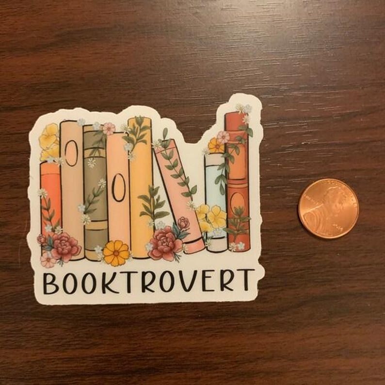 Adesivo Booktrovert, adesivi per libri, adesivo Kindle, adesivo Romantasy, decalcomania libresca, adesivo per laptop, regalo per topi di biblioteca, adesivo per lettori, vinile immagine 3
