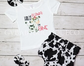 Toddler Girl First Birthday Shirt with Cow Print High Waisted Bummies with Bow Accent, First Birthday Cow Print Outfit, Holy Cow I&#39;m One