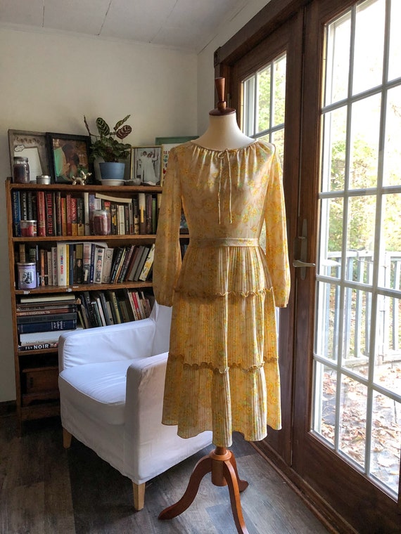 Vintage handmade 1970’s floral yellow prairie dres
