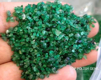 Natural Emerald Zambian Raw Rough Parcel - Copeaux d’émeraude de meilleure qualité Émeraude non traités que ce soit