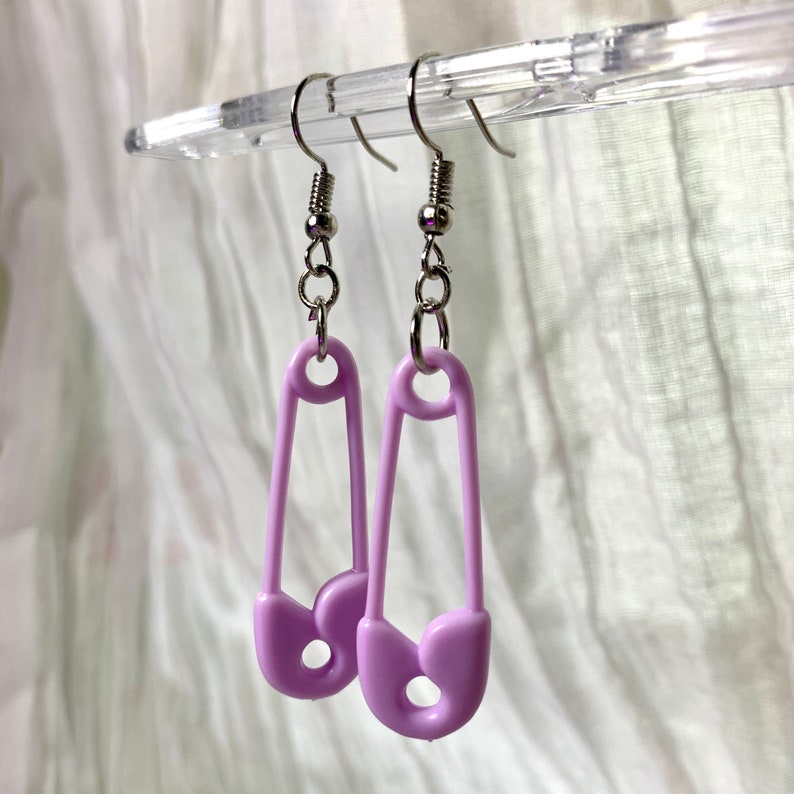 baby safety pin earnings