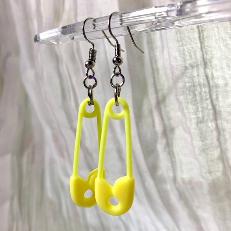 baby safety pin earnings