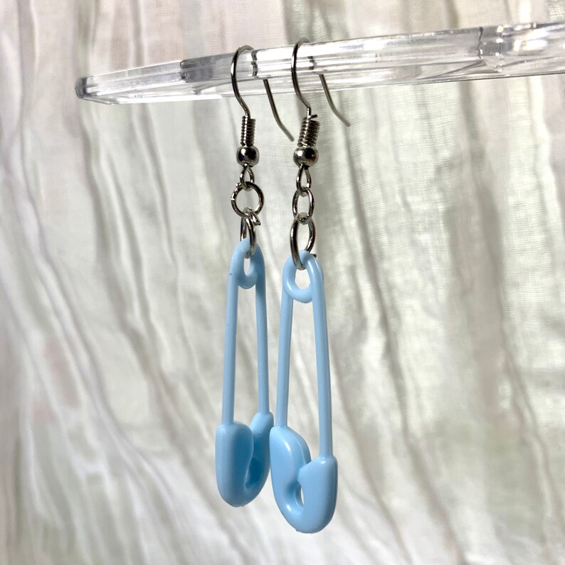 baby safety pin earnings