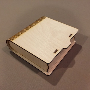 5 Inch (Inside) Living Hinge Box - SVG File