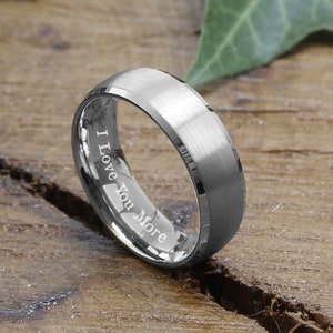 8 mm Personalisierte Edelstahl Wolfram Ring Herren Ehering Individuell gravierte Versprechensring für Ihn Reinheitsring für Ihn personalisierte Ring