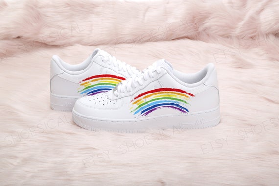 nike rainbow tick