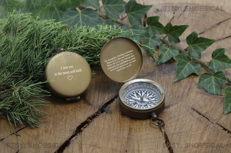 Graduation Gift, Engraved Compass, Christmas Present, Employee Christmas, Gift for dad, Gift for brother, Gift for friend, Employee gifts 