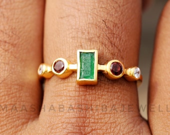 Anello in giada verde e granato, anello in argento sterling 925 placcato oro 18k, gioiello di fidanzamento, anello di design, anello di promessa, regalo di compleanno per lei