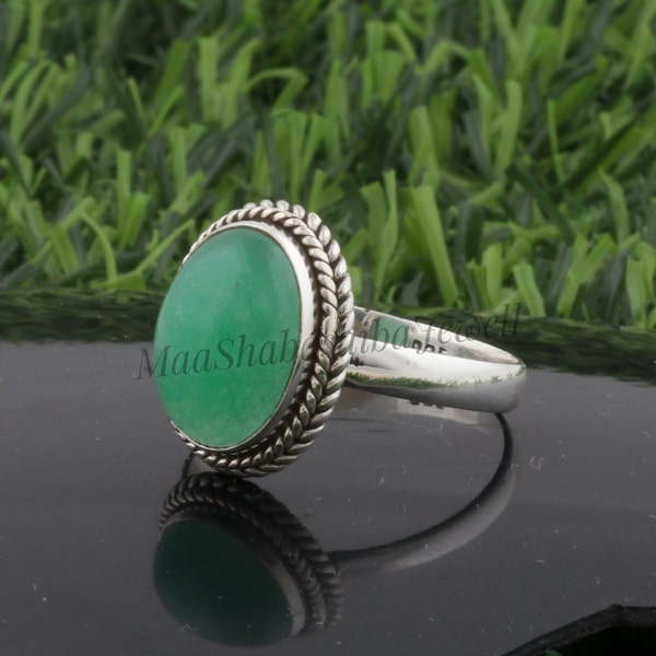 Véritable bague en jade vert, bague en jade vert, bague en pierre précieuse de forme ovale, bague en argent sterling 925, bague Boho, cadeau pour elle, bague de mariage