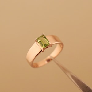 Natural Peridot Men&#39;s Signet Ring, Wide Band Engagement Ring, 14k Rose Gold Vermeil, August Birthstone, Dainty Promise Weeding, Gift For Him