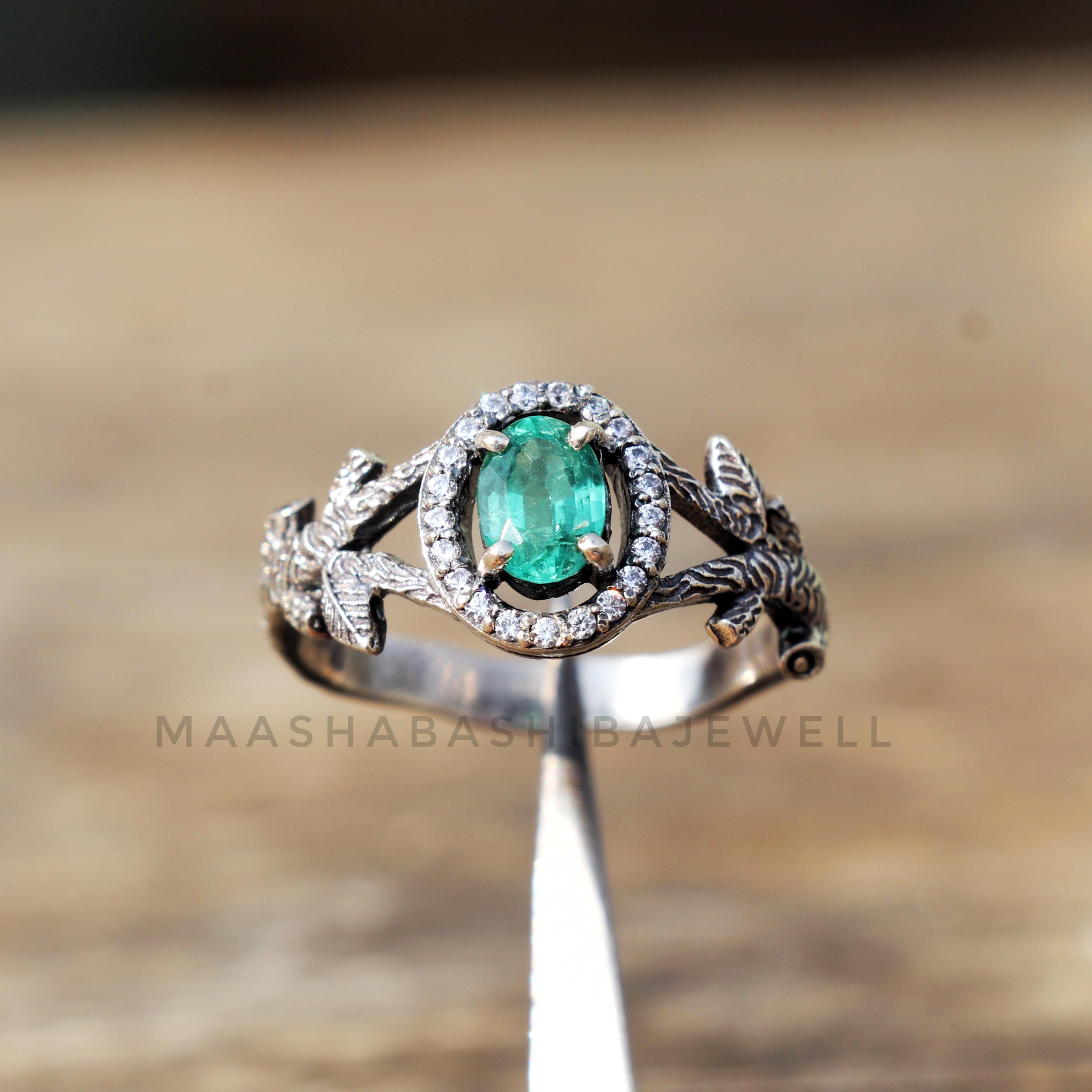 シルバーリーフブランチリング、グリーンエメラルドリング、925