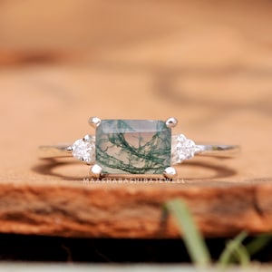 Smaragdslipad mossagatring, 925 sterlingsilver, elegant promise ring