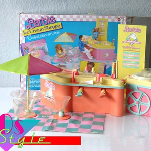 80&#39;s Barbie Ice Cream Shop