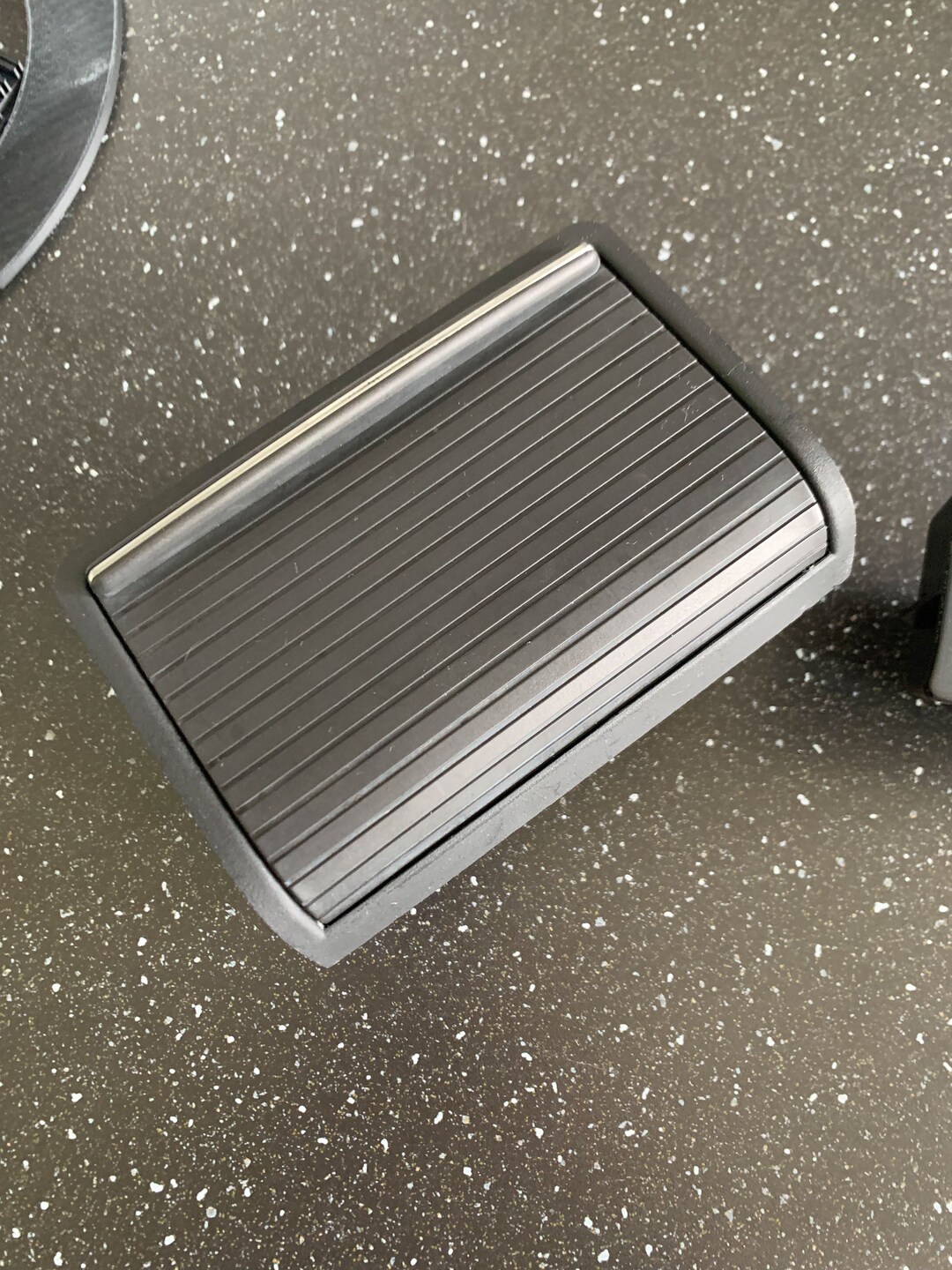 Bmw e46 rear ashtray roller cover replacement deals