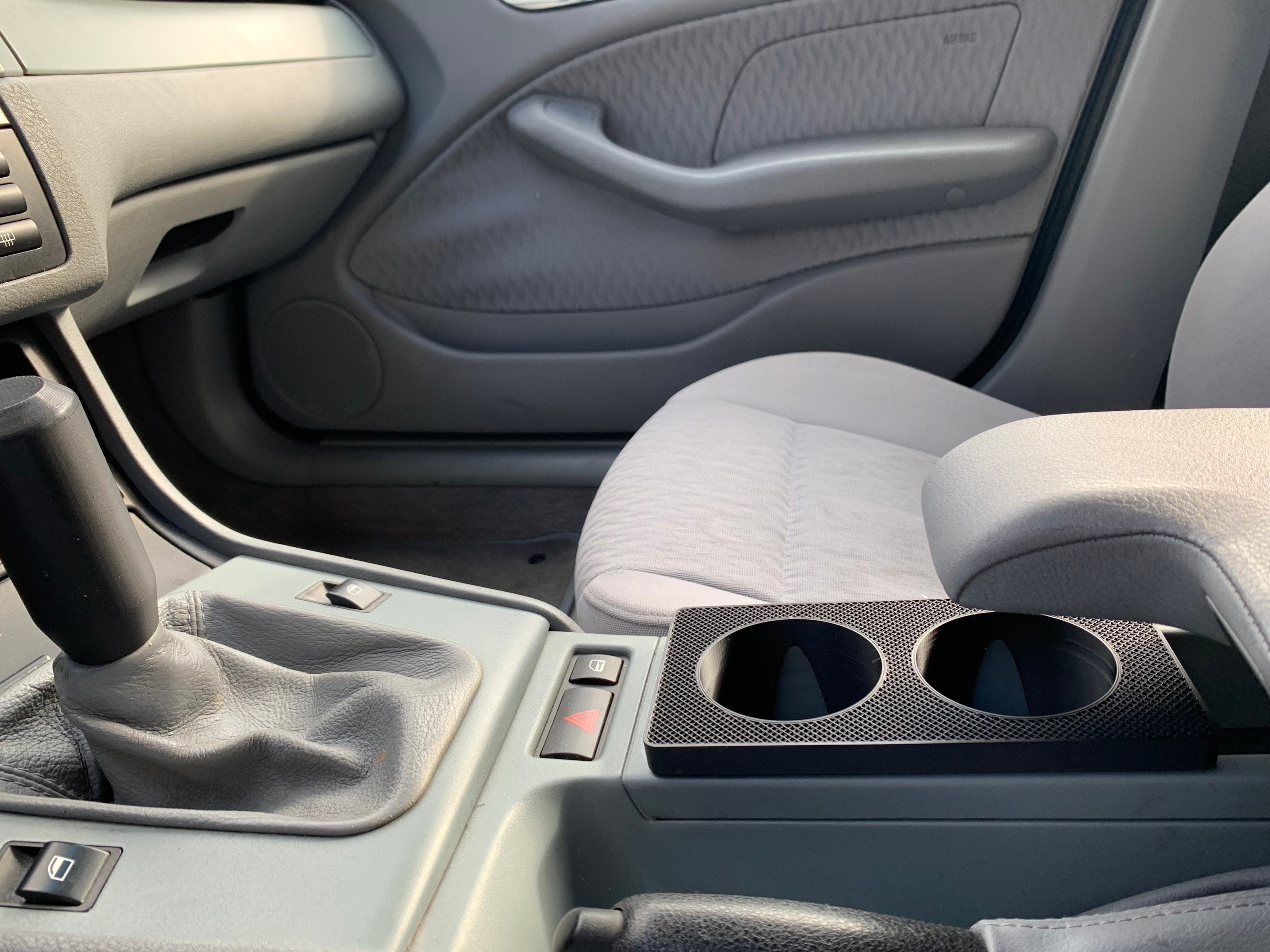 E46 cup deals holder