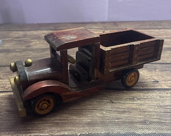 Vintage Wooden Flatbed Truck Toy Rustic Folk Art 8" Farmhouse Decor